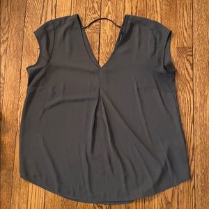 Halogen grey/green top